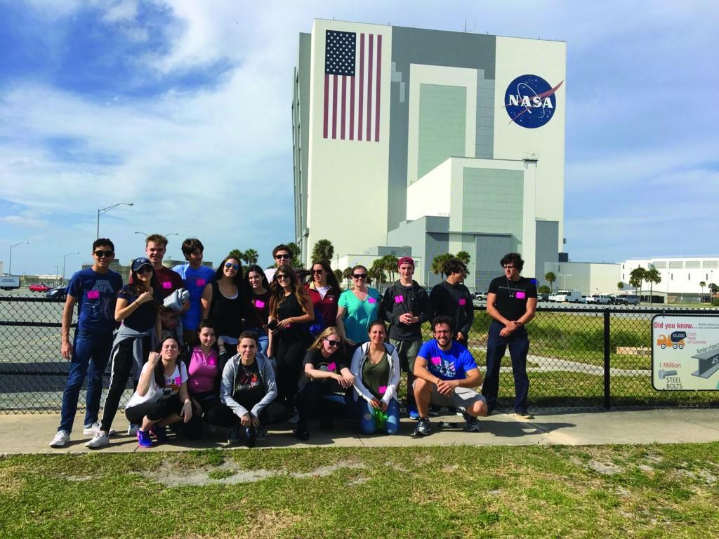 Students+Explore+the+Kennedy+Space+Center