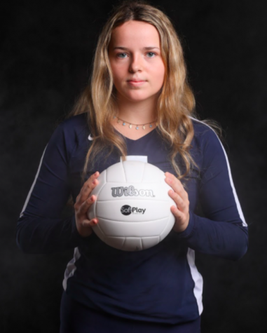 Senior Kate Perez is a member of the varsity volleyball team and IB Programme.