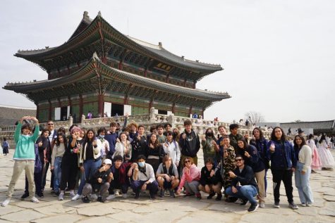 The group, led by EF tours and organized by science department teacher Victoria Valdenegro, visited Tokyo and Seoul from Mar. 16 to Mar. 27. 