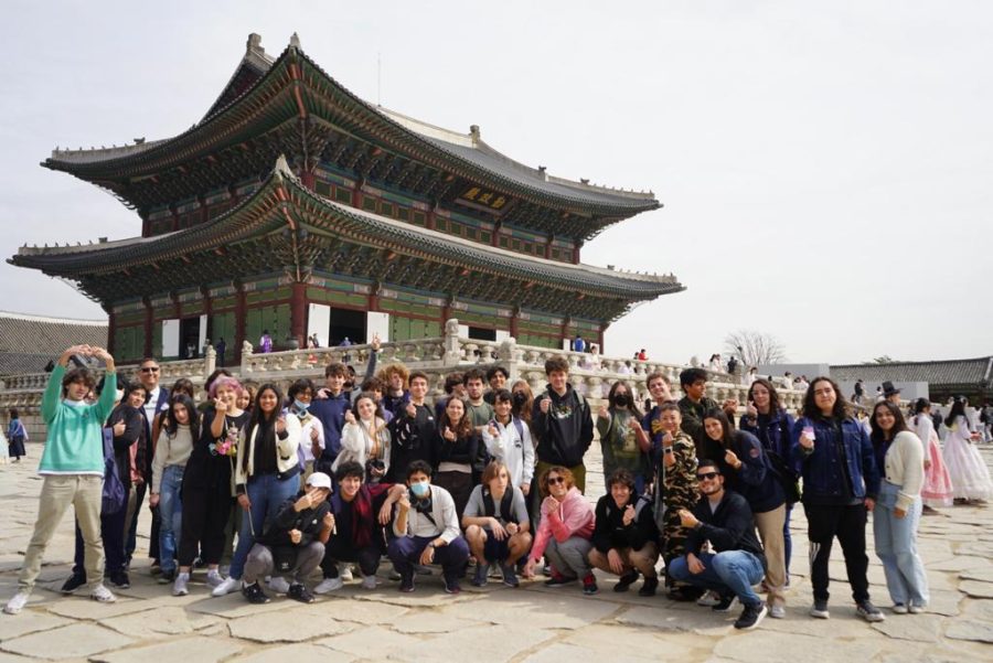 The+group%2C+led+by+EF+tours+and+organized+by+science+department+teacher+Victoria+Valdenegro%2C+visited+Tokyo+and+Seoul+from+Mar.+16+to+Mar.+27.+