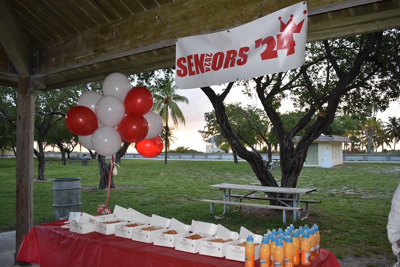 Parent Association members set up an array of decorations, drinks, and treats for the Seniors to enjoy while participating in the occasion. The Class of 2024 gathered on Crandon Beach to watch the sunrise to celebrate the start of their senior year. The event was truly a success.
