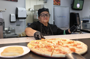 Fresh out of the oven, a pepperoni pizza with cauliflower crust is being served. The cauliflower crust pizza is a favorite, as many students and faculty rushed to get a slice. “I have it every single day, and I can’t get enough of it because the cauliflower dough is soft and fluffy and the cheese is perfectly spread on the pizza,” sophomore Norah Henfridsson said.