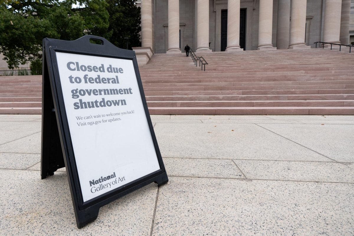A sign outside of the National Gallery of Art says "Closed due to federal government shutdown" in Washington, D.C., on Tuesday, Oct. 14, 2025. (Bill Clark/CQ Roll Call/ZUMA Press/TNS)